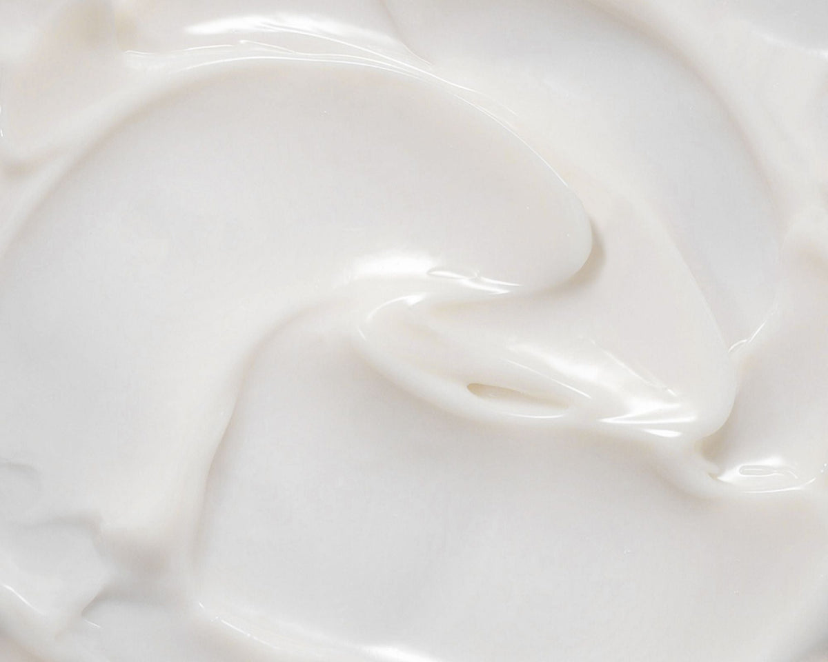 Cream texture with marine extracts