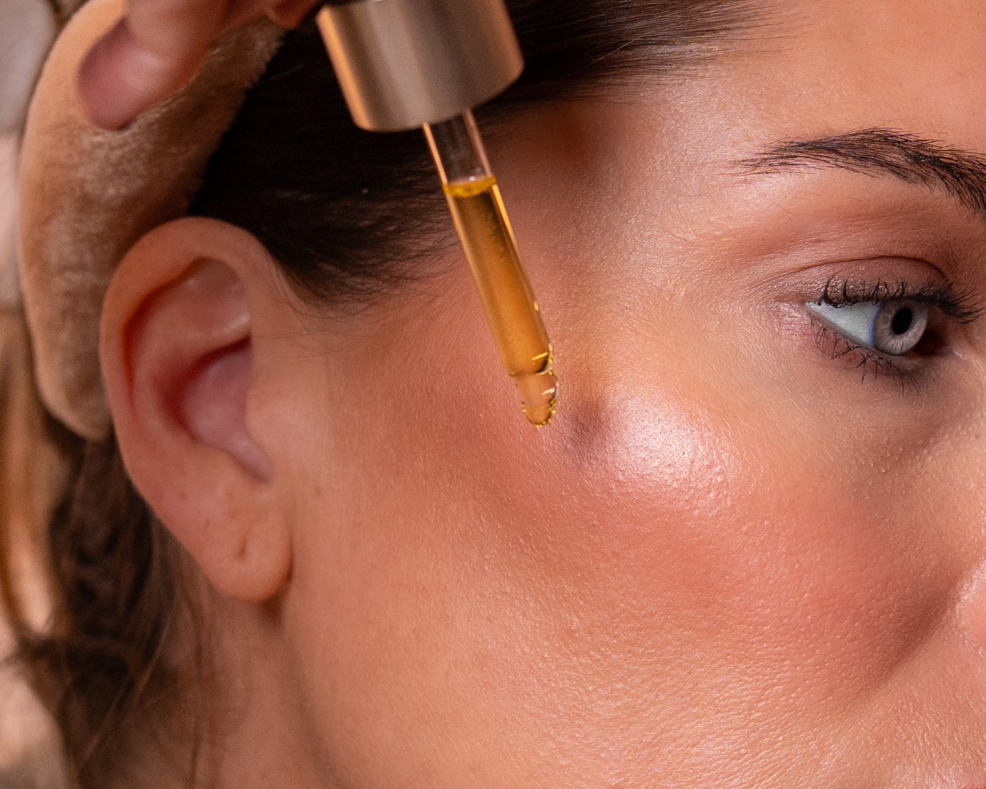 serum or oil first