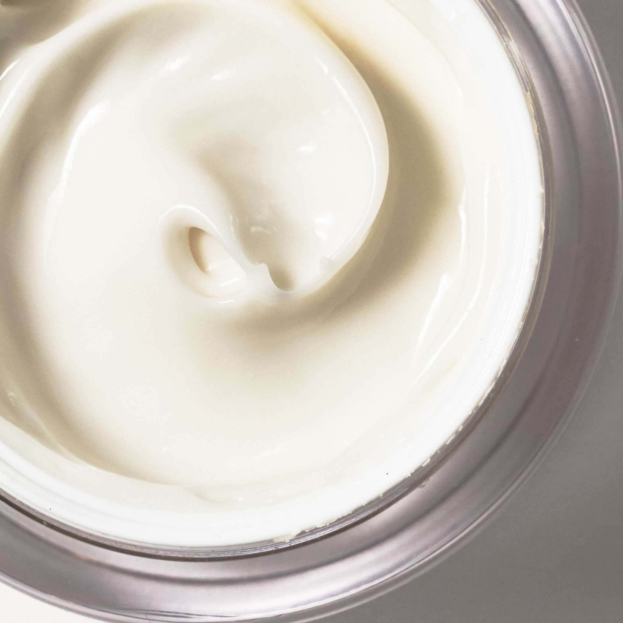 Midas Touch Revitalising Cream – Firming Moisturiser rich cream texture designed to hydrate and smooth the skin